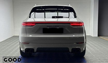 Porsche Cayenne 2021
