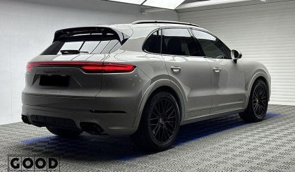 Porsche Cayenne 2021