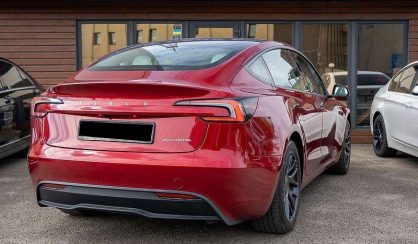Tesla Model 3 2024