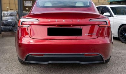Tesla Model 3 2024