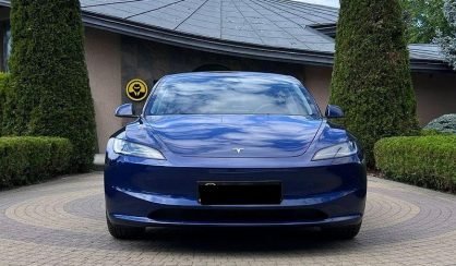 Tesla Model 3 2024