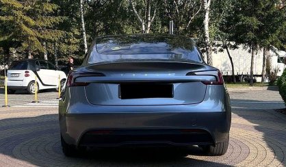 Tesla Model 3 2025