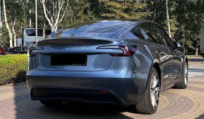 Tesla Model 3 2025