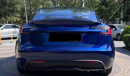 Tesla Model 3 2024