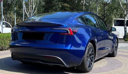Tesla Model 3 2024