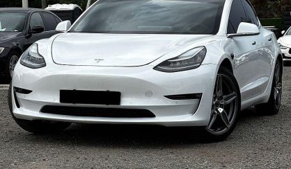 Tesla Model S 2019