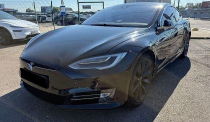 Tesla Model S 2016