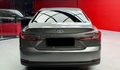 Toyota Camry 2025