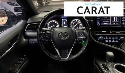 Toyota Camry 2021