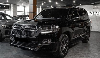 Розглянути Toyota Land Cruiser 2015 Toyota Land Cruiser 2015 - авто лізинг Carat
