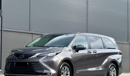 Розглянути Toyota Sienna 2021 Toyota Sienna 2021 - авто лізинг Carat
