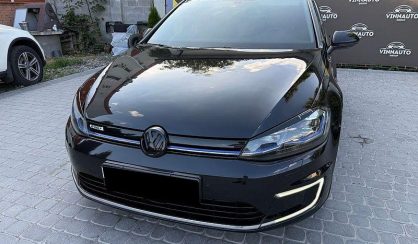 Розглянути Volkswagen e-Golf 2018 Volkswagen e-Golf 2018 - авто лізинг Carat