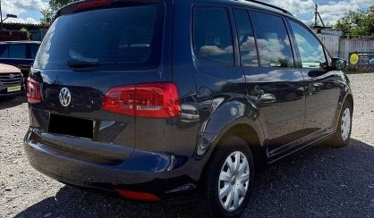Volkswagen Touran 2011