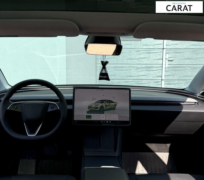 Tesla Model 3 2025