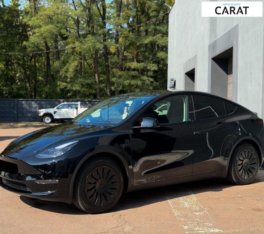 Tesla Model Y 2024