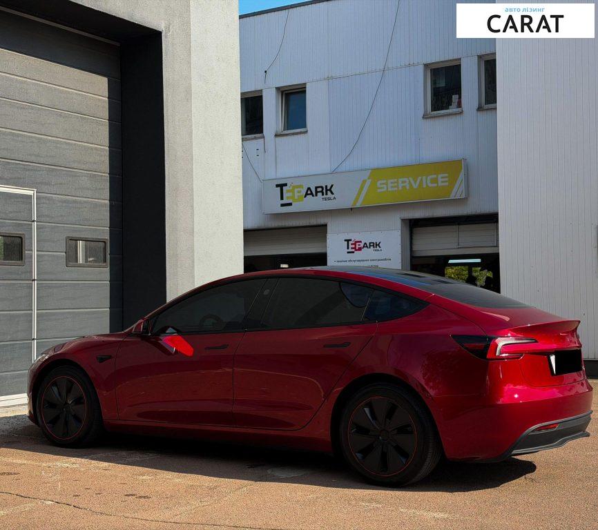 Tesla Model 3 2024
