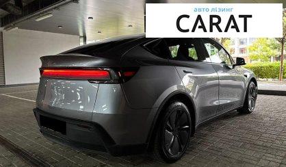 Tesla Model Y 2025