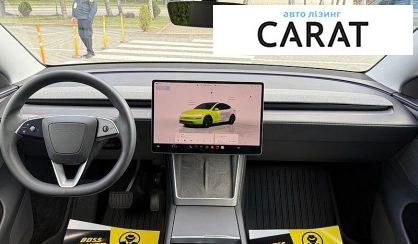 Tesla Model Y 2025
