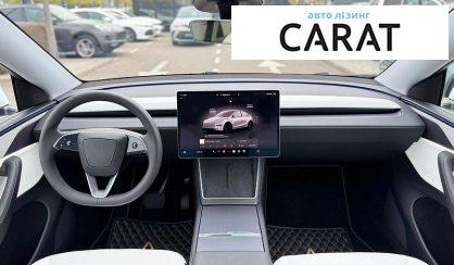 Tesla Model Y 2025